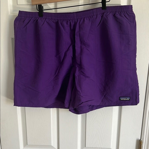 Patagonia Men's Purple Shorts - Picture 1 of 4
